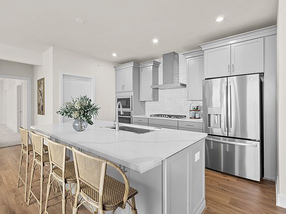 2nd image of 23679 Bolton Crescent Ter #12-404
