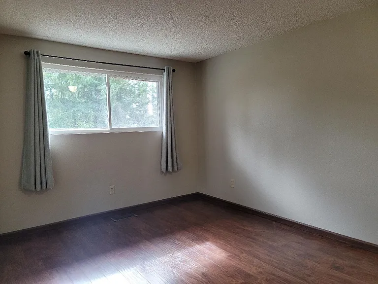 91 NE View Ridge Dr — Photo 15