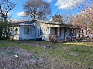 210 N Stephens St, Quitman, TX 75783