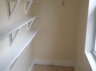 698 Orchard St #2, New Haven, CT 06511