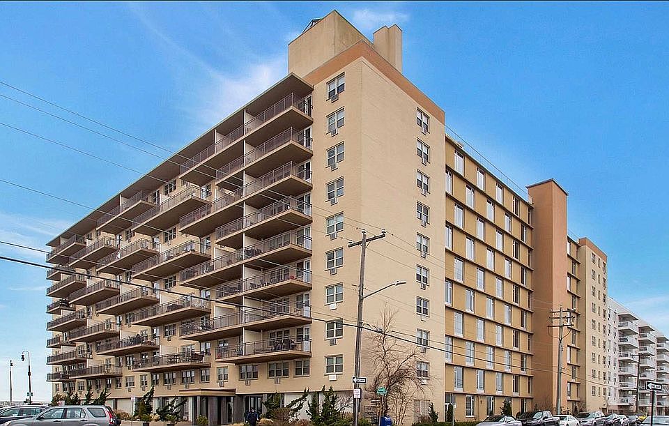 1st image of 25 Neptune Blvd APT 9A