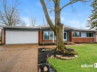 3440 Hambletonian Dr, Florissant, MO 63033