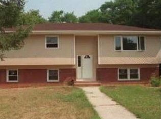 37 Lawn St, Greenlawn, NY 11740