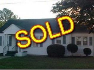 109 S Newton St, Elizabethtown, NC 28337