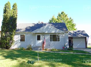 464 Cottage Grove Ave, Green Bay, WI 54304