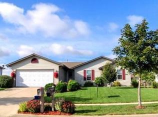 217 Oakbrook Dr, Lake Mills, WI 53551