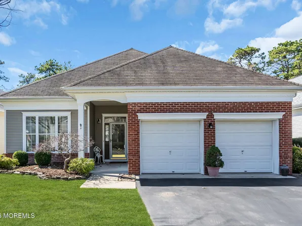 7 Brightwinds Court, Lakewood, NJ 08701