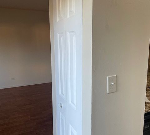 4th image of 7611 Hearth Dr