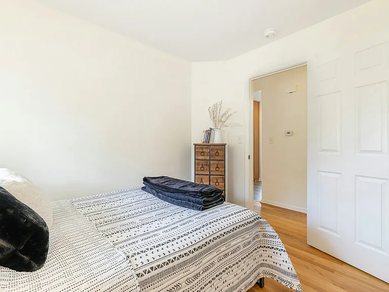 621 Susan Dr — Photo 8