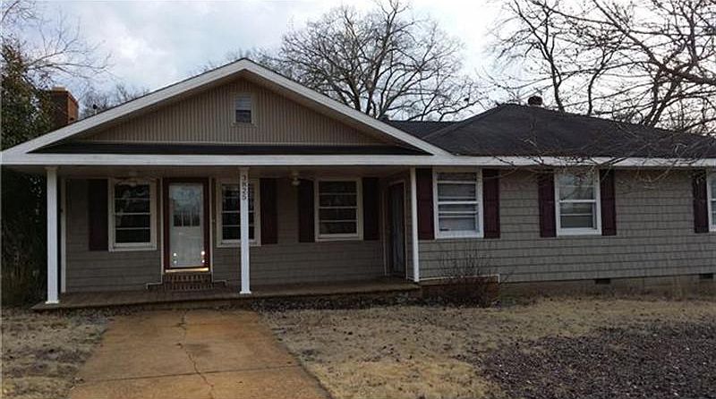 1st image of 3825 16th St NE