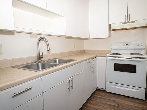 5th image of 1001 Gilbert Rd APT 27