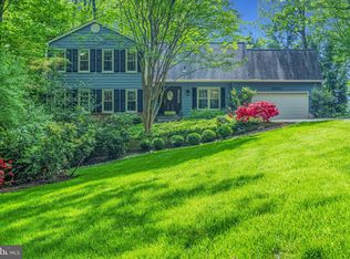 3001 Miller Heights Rd, Oakton, VA 22124