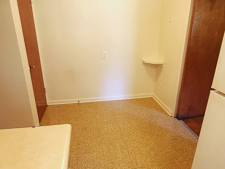 3897 Vine St — Photo 10