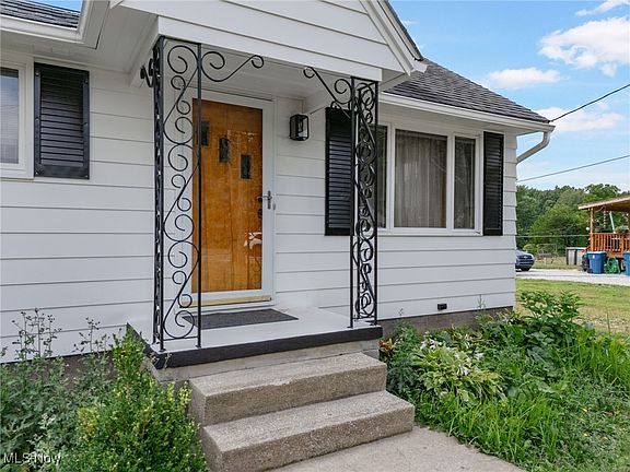 4th image of 1284 Culbertson Dr