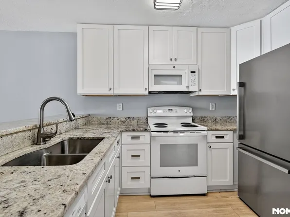 209 Sunn Aire Ct APT B, Wilmington, NC 28405