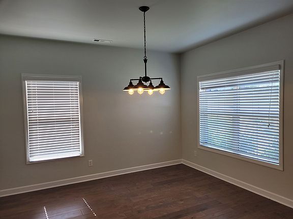 4th image of 157 Heritage Brook Dr NW
