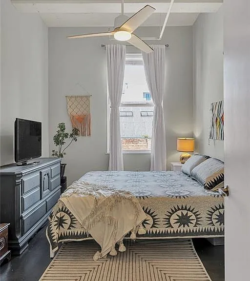 835 Julia St #4 — Photo 12