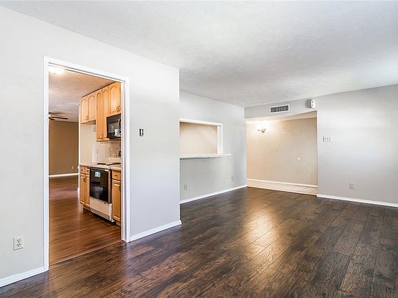 4th image of 5016 Strickland Ave