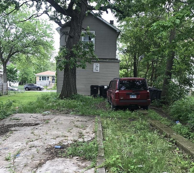 2nd image of 12220 S Wallace St