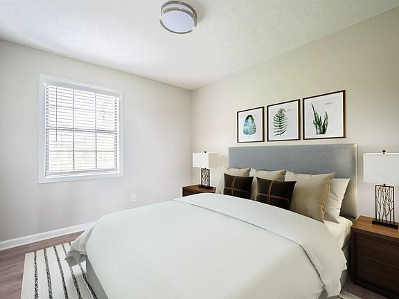 4th image of 103 Hart Ln #1B