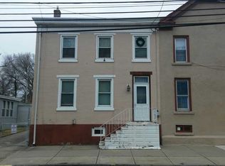 698 Centre St, Trenton, NJ 08611