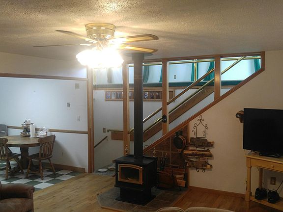 2nd image of 1293 11th St N