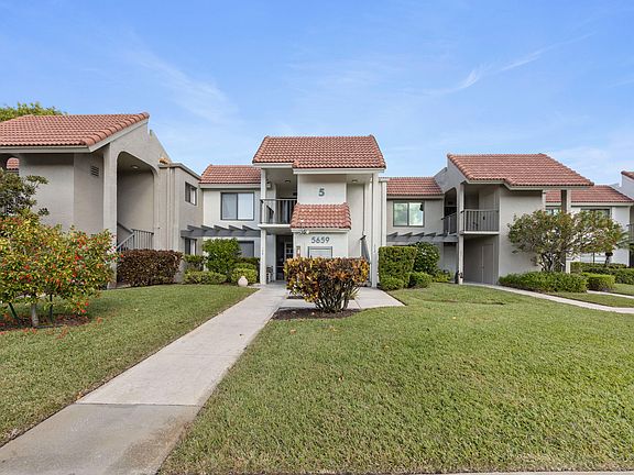 2nd image of 5659 Fairway Park Drive #203
