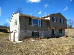 103 Valleyview Rd, Scenery Hill, PA 15360
