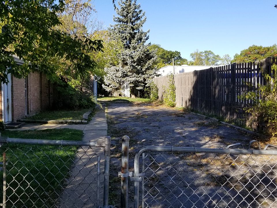 1st image of 624 Benny Ave