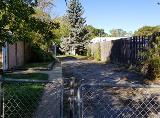 624 Benny Ave, Waukegan, IL 60085