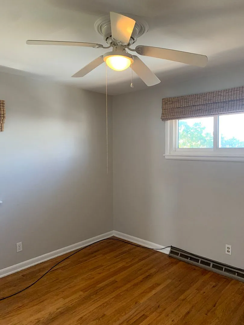 2 Bedroom, 2 Bathroom, 2 Bonus Room Single Family Home — Photo 2