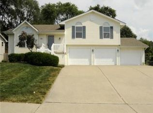 5133 N Pennsylvania St, Gladstone, MO 64118