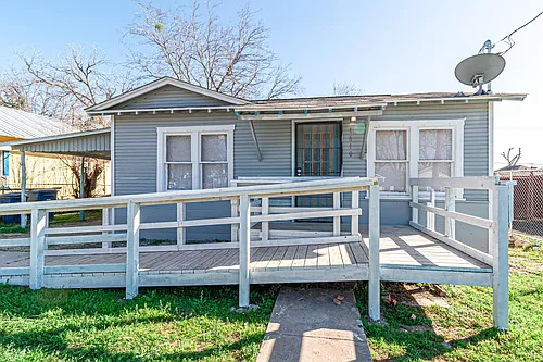 1610 Lennon Ave Photo 1