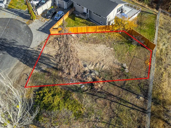 607 Porterfield Rd, Kamloops, BC V2B 6M5