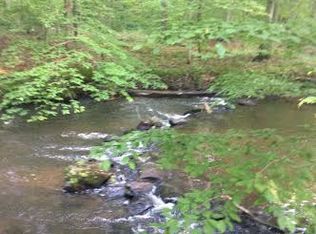 2360 Harmonyville Rd, Elverson, PA 19520