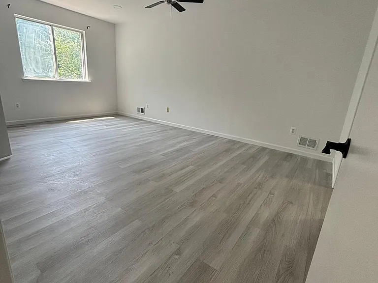 1 Forest Gardens Dr — Photo 10