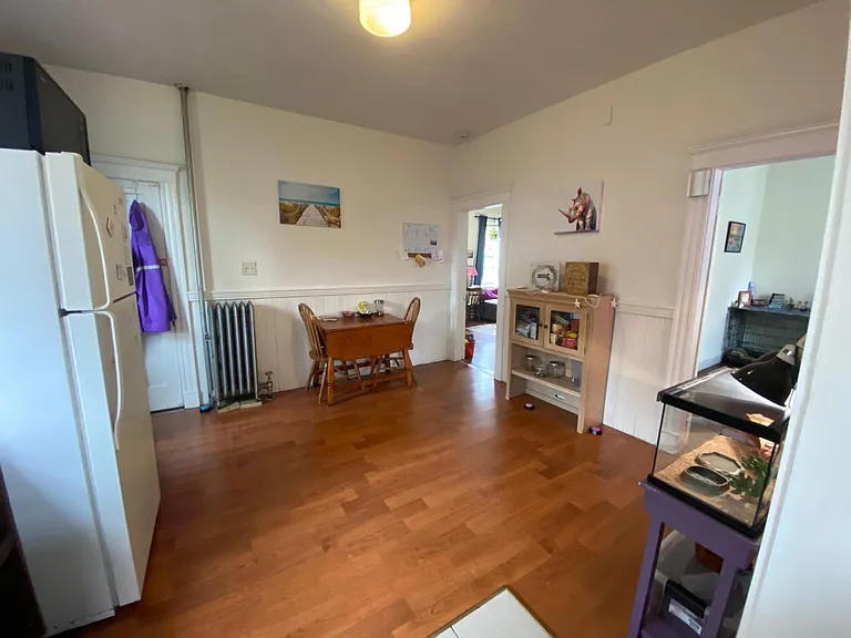 125 Irving St — Photo 6
