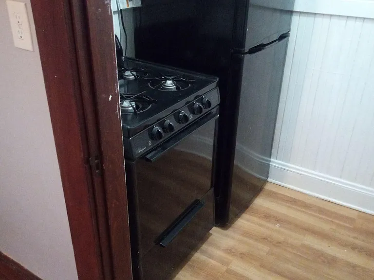 288 Hanover St #4 — Photo 5