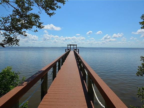5th image of 2879 Bayshore Trails Dr