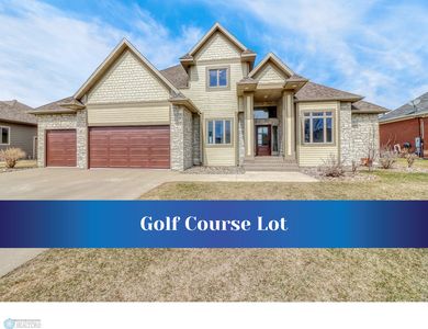 4393 Beach Ln S, Fargo, ND, 58104
