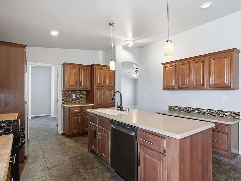 6253 Mount Rainier Ave — Photo 13