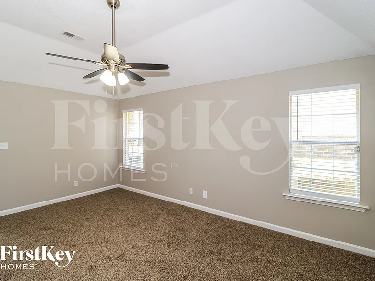 1060 Mossy Knoll Dr — Photo 10