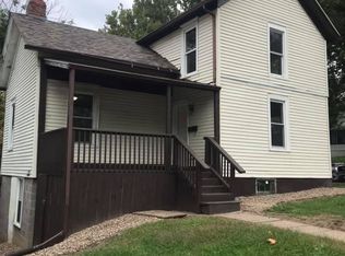 1132 Farnam St, Davenport, IA 52803
