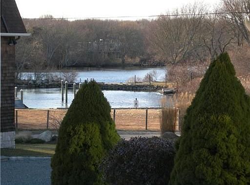 4th image of 102 Teal Dr