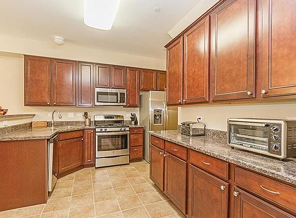 3rd image of 11910 Brunschon Ln