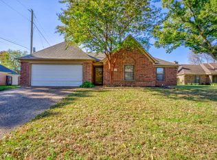 1569 Wind River Cir W, Cordova, TN 38016