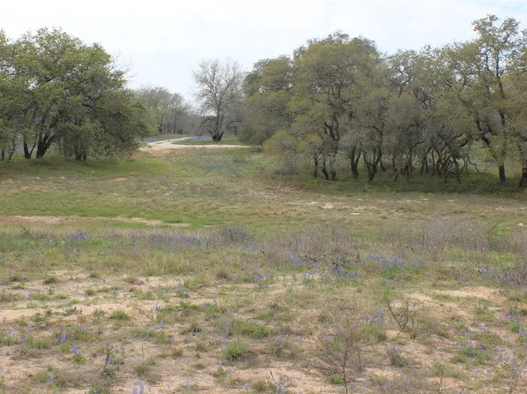 818 Encino Way LOT 10, Natalia, TX 78059
