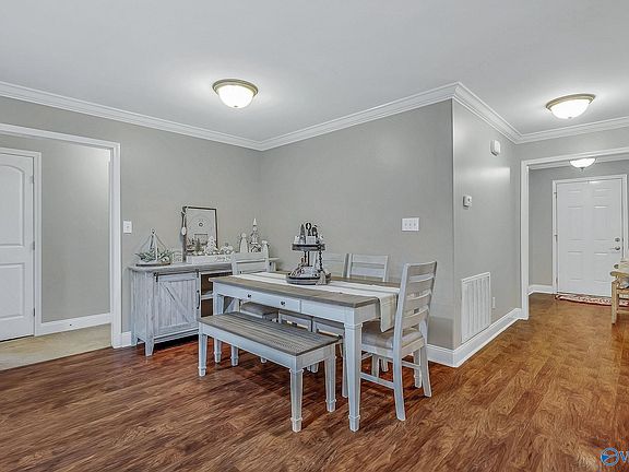 4th image of 5024 Montauk Trl SE