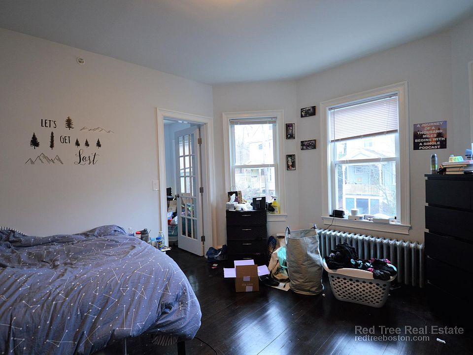 1st image of 74 Weld Hill St #2