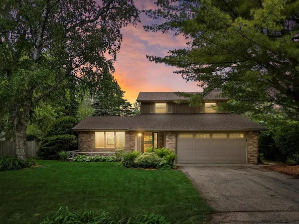 5044 Hearthside LANE, Racine, WI 53402